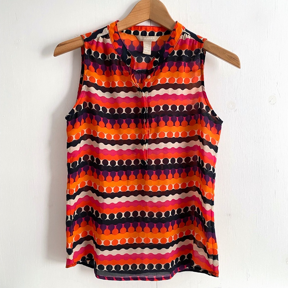 Banana Republic Sleeveless Top with buttons